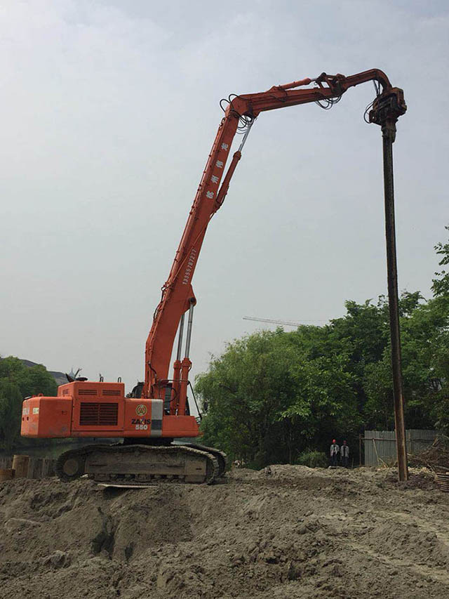 日立550樁機(jī)(2)